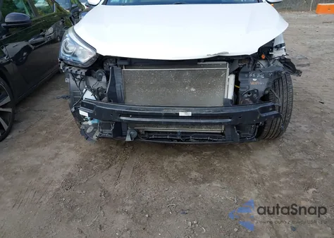 2017 Hyundai Santa Fe Sport 2.4L z USA, uszkodzony, nr VIN 5NMZUDLB1HH002299